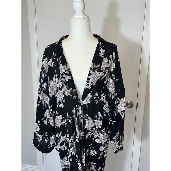 Spiritual Gangster Womens Floral Kimono Black & White One Size Wrap - Picture 3 of 9